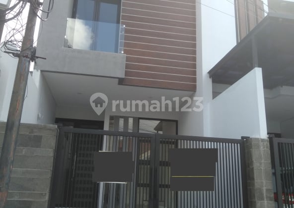 House for sale in Klampis Semolo, Wisma Mukti, good condition, ready. House for sale in Klampis Semolo, Wisma Mukti, good condition, ready.