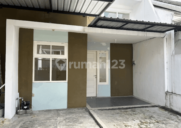 For Rent New Ubud Purimas House, Strategic Location, Near Toll Road, East Surabaya