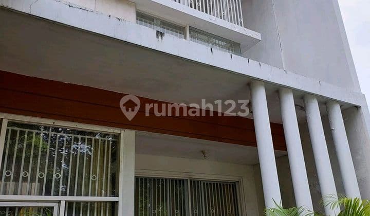 Rumah Dekat Akpol Semarang