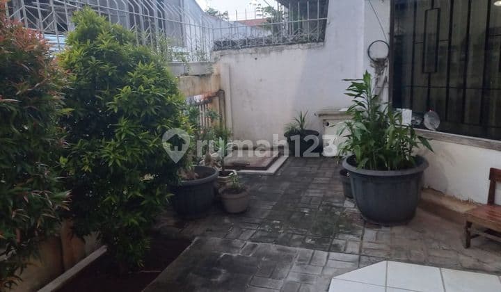 Dijual Rumah di Tengah Kota - Jl.Pekunden