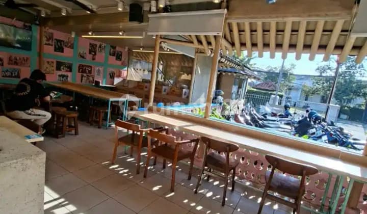 Disewakan Ruang Usaha Sayap Dago Parkiran Luas Strategis