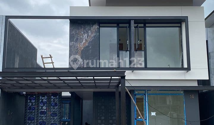 House in Nayapati, New City of Parahyangan.