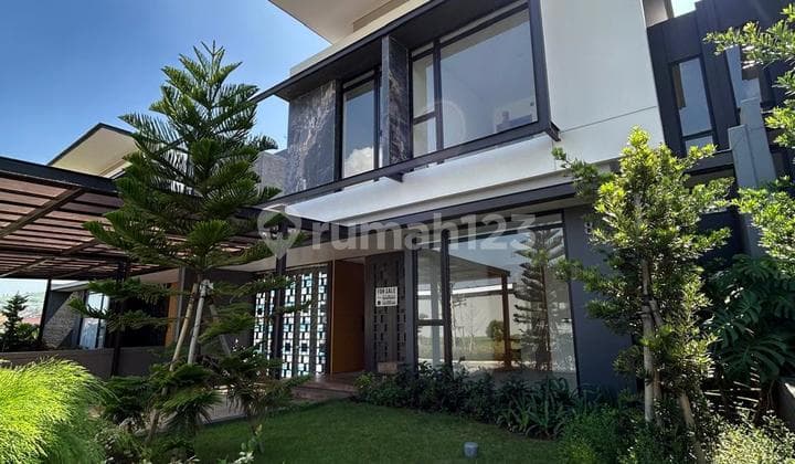 Rumah Minimalis di Cluster Spatirasmi Kota Baru Parahyangan