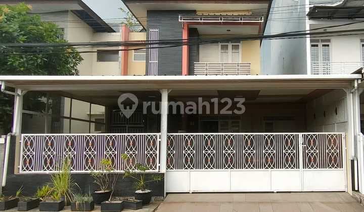 Rumah 2 Lantai di Grand Sharon Residence