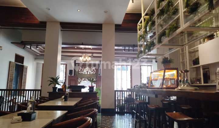 Ruang Usaha di Mainroad Braga Bandung