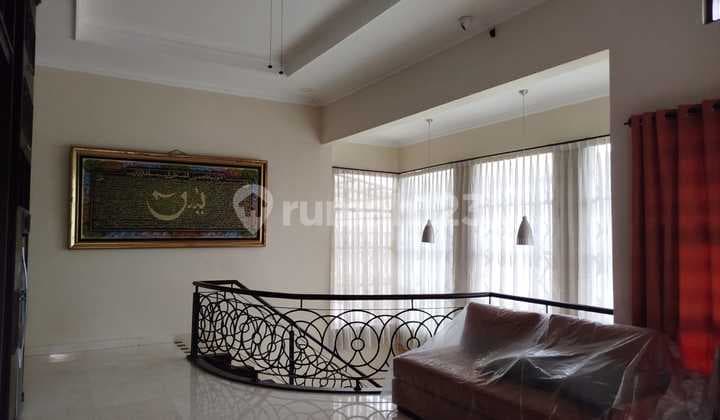 Rumah 2 Lantai Furnished di Kota Baru Parahyangan