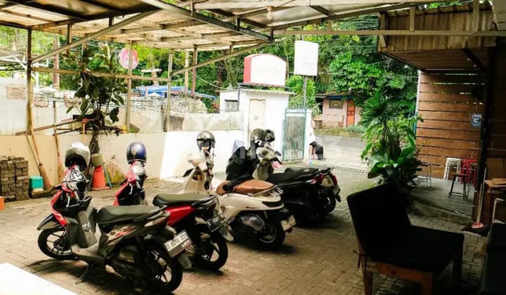 Dijual Ruang Usaha Non Heritage Cihapit