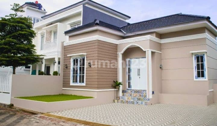 Split Level 2-Story House in Lembang Area