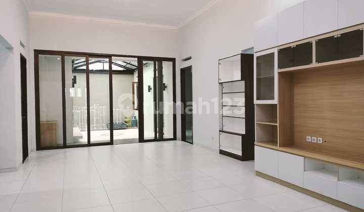 Rumah 1 Lantai Furnished di Bandung Tempo Dulu Kota Baru Parahyangan