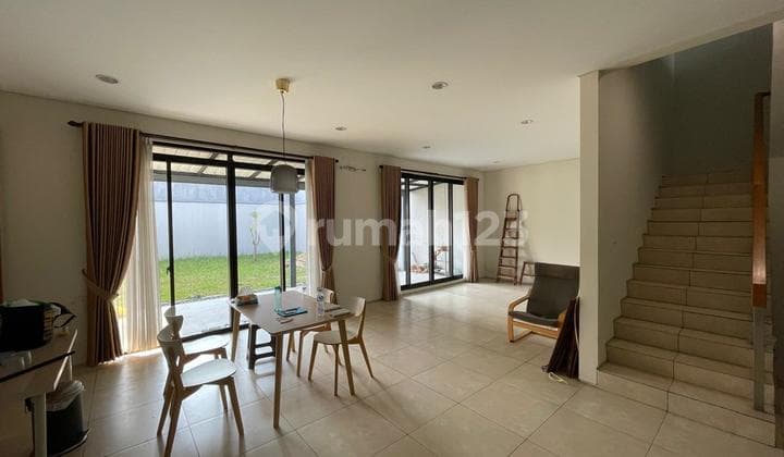 Luxurious 2-Story House in Subanglarang, New Parahyangan City