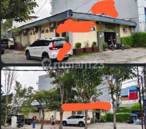 Dijual Bangunan di Mayjen Sungkono Surabaya.