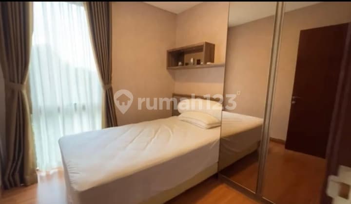 Luxury and negotiable 2 bedroom for rent at Hegarmanah Residence.