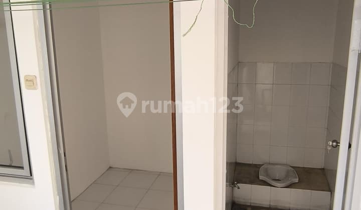 Sewa Rumah Singgasana Lokasi Depan
