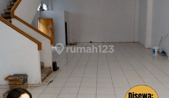 For Rent: 3-Story Shop House on Terusan Kolmas Cimahi 110 Million Per Year