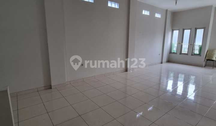 Disewakan Ruko 3 Lantai Siap Pakai Lokasi Strategis di Mainroad Gatot Subroto Bandung