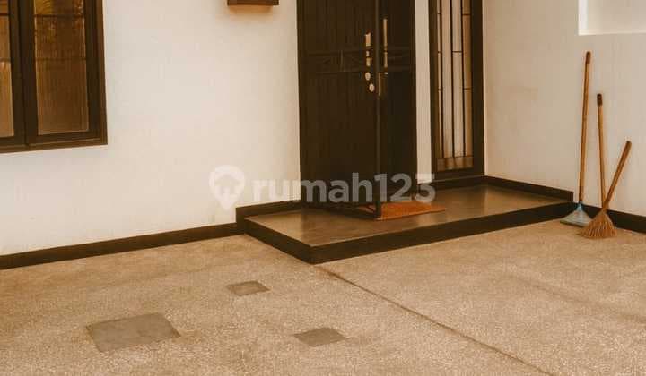 Disewakan Rumah Hunian Nyaman Siap Huni Lokasi Strategis di Mekar Wangi Bandung