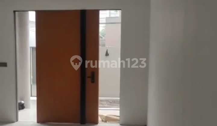 Dijual Rumah Hunian Nyaman Terawat Siap Huni Lokasi Strategis di Mekar Wangi Bandung