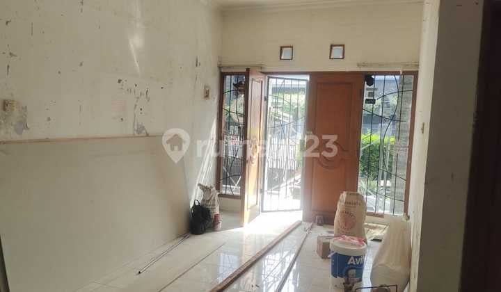Dijual Rumah 2 Lantai Nyaman Siap Huni Lokasi di Pasadena Bandung