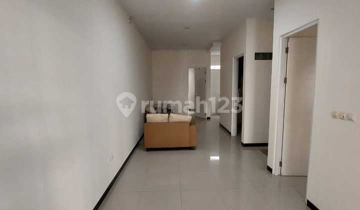 Disewakan Rumah Nyaman Siap Huni Lokasi Strategis di Taman Kopo Indah 5 Cluster Springville Bandung