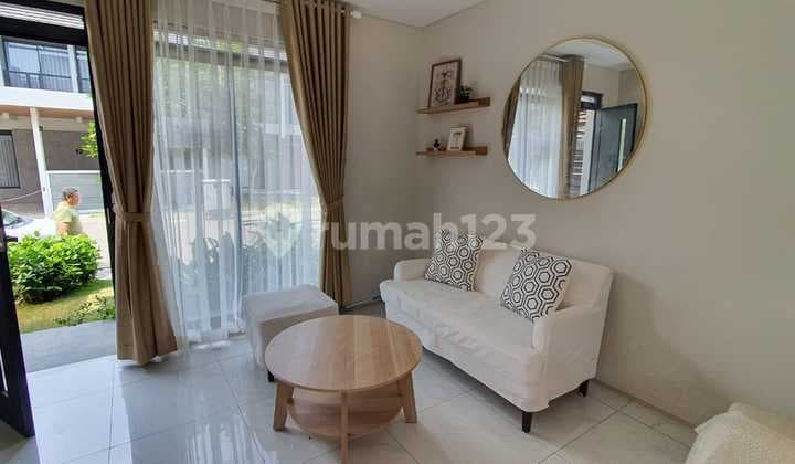 Disewakan Rumah 2 Lantai Full Furnished Siap Huni Lokasi di Kota Baru Parahyangan Bandung