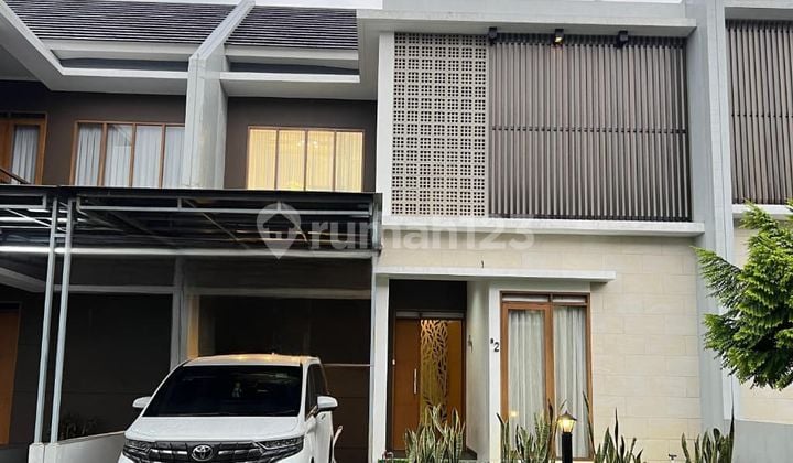 Dijual Rumah Mewah Full Furnish Siap Huni Dalam Komplek Nyaman Lokasi di Ciwaruga Sayap Geger Kalong Bandung