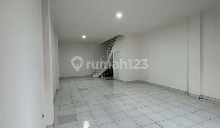 Dijual Cepat Ruko 2,5 Lantai Sudah Renovasi Siap Pakai Lokasi di Itc Kosambi Bandung