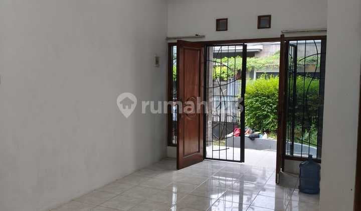 Dijual Rumah Bangunan 2 Lantai Siap Huni Lokasi di Komplek Pasadena Residence Caringin Bandung