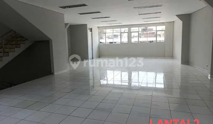 Disewakan Ruko Siap Pakai Tengah Kota Lokasi di Pungkur Bandunfgg