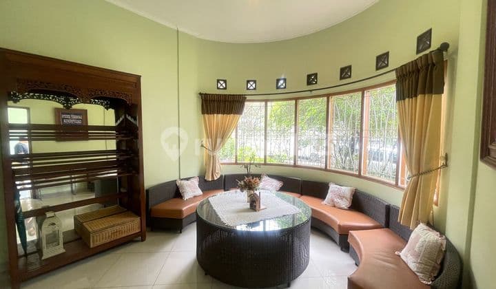 Dijual Rumah Cantik Furnish Siap Huni Lokasi di Budiasari Bandung