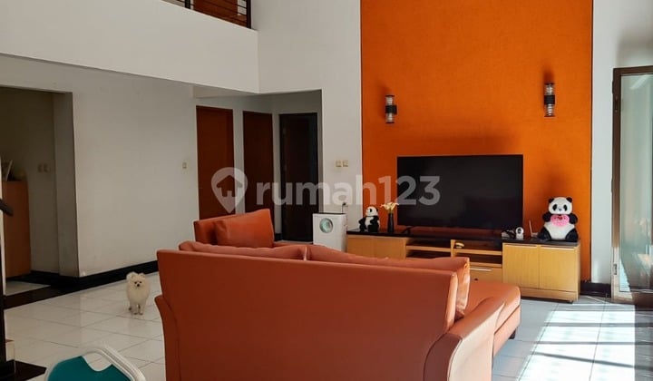 Dijual Rumah Siap Huni Nyaman Terawat Lokasi di Komplek Batununggal Indah Bandung