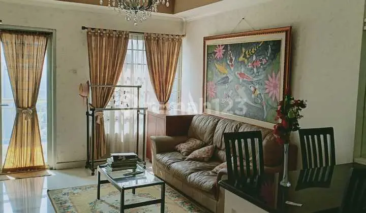 Dijual Apartement Mewah Full Furnished Siap Huni di Sudirman Park Jakarta Pusat