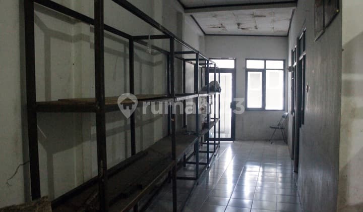 Dijual Ruko 3 Lantai Nyaman Siap Pakai Lokasi Strategis di Astana Anyar Bandung