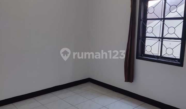 Disewakan Rumah Nyaman Siap Huni Minimalis Lokasi di Komplek Leuwi Sari Bandung