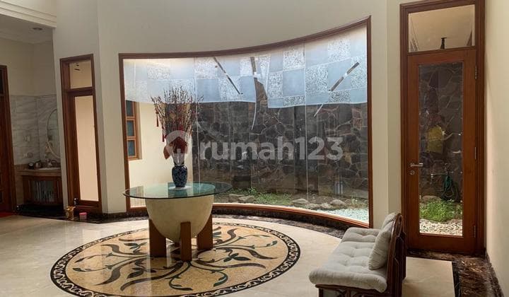 New Luxurious Comfortable Ready-to-Occupy Minimalist House for Sale Located in Setiabudi, Bandung