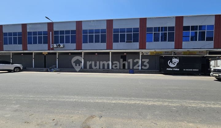 Ruko 2,5 Lantai di Komplek Golden Bci Golden City