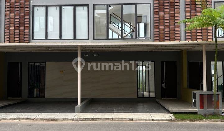 Rumah 3 Lantai Standard Developer The Icon Residence