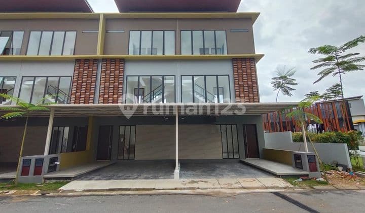 Rumah Hook 3lantai The Icon Residence