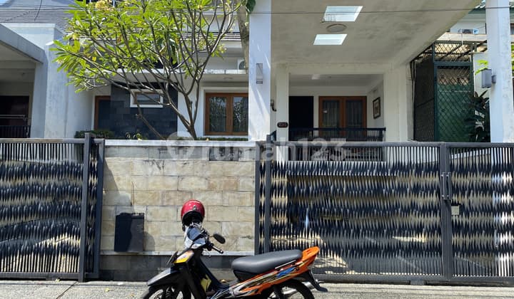 Mega Cinere Auction House Jl. Lumut Hijau Cash Only