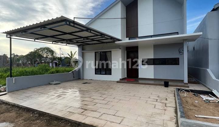 Rumah Jl. Karya, Victory Park