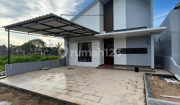 Rumah Jl. Karya, Victory Park