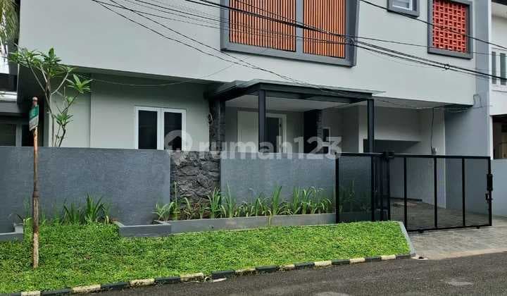 Repricing! Luxurious 3-Story House in Bintaro Jaya Cluster, Sector 9 - Price Drop, Golden Opportunity!