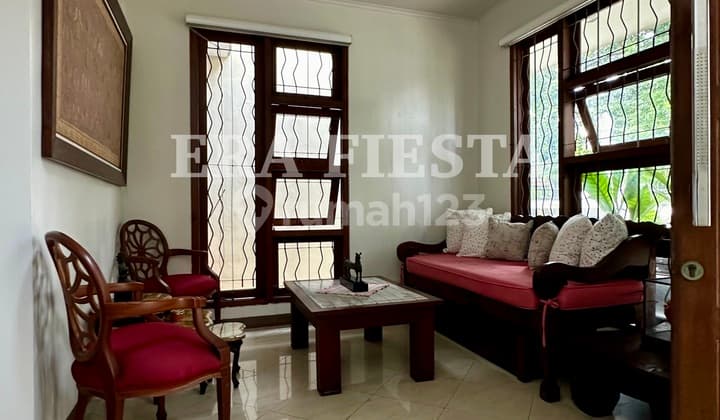 Rumah Cantik Depan Taman Siap Huni - Kencana Loka BSD