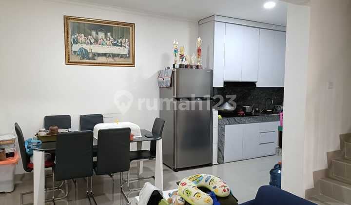 Rumah Full Renov 2 Lantai di Cluster Latigo Gading Serpong