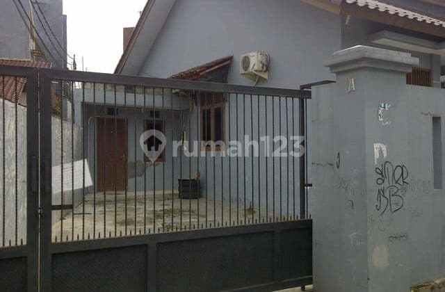 Rumah Kost2an Dekat Sarinah, Plaza Indonesia Cocok Untuk Investasi