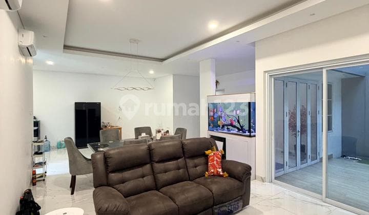 Rumah Cantik Rapi Siap Huni di Alicante Gading Serpong