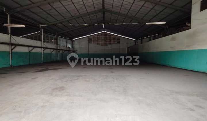 Strategic Warehouse for Rent in Cikupa Tangerang, Accessible for Container Loading