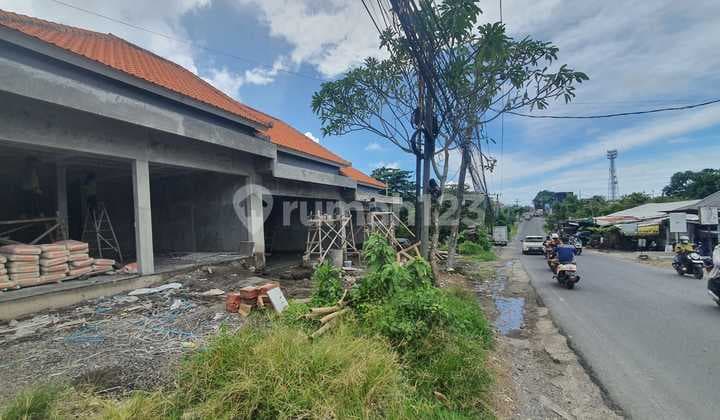 Toko 1 Lantai Baru di Jl. Raya Canggu, Hanya 1 Menit ke Jl. Pantai Batu Bolong, Canggu