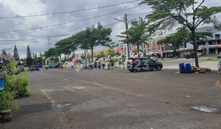 Dijual & Disewa Ruko 3 Lantai Aralia Harapan Indah - Akses Mudah, Parkir Luas