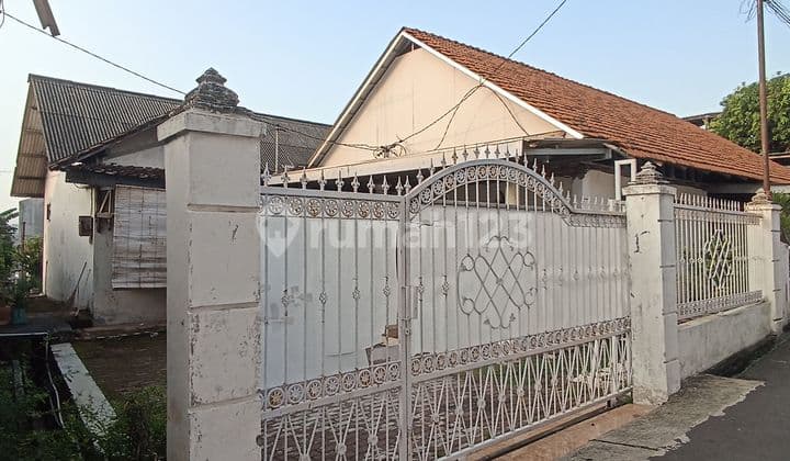 For sale house in Tegal Sari, Central Semarang
