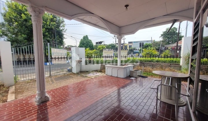 Rumah Di Surabaya Selatan